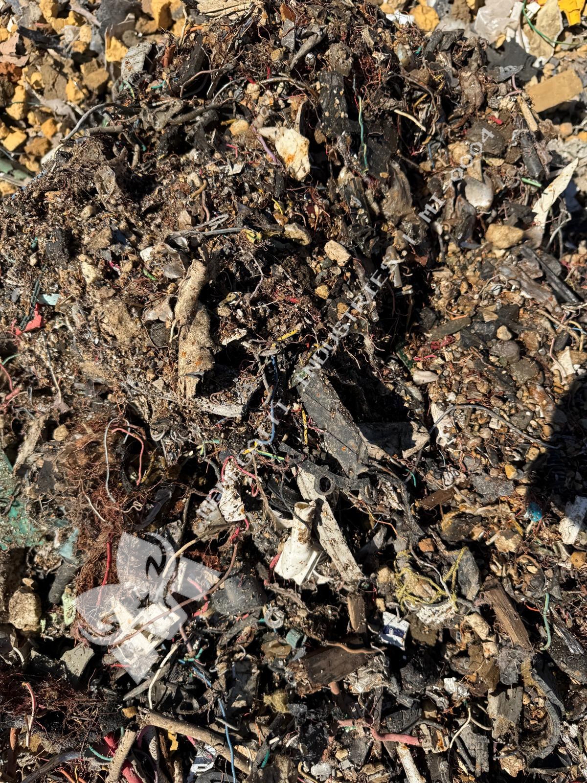 Low Grade Mixed Metal Material — approx. 25% metal content · Menegatti ...